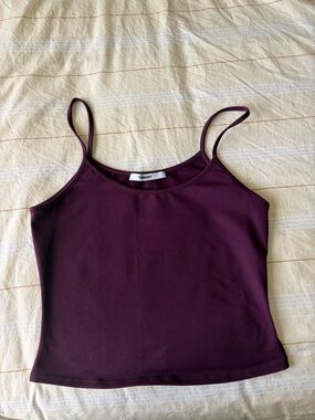 Tankair Burgundy Studio Tank
Size L